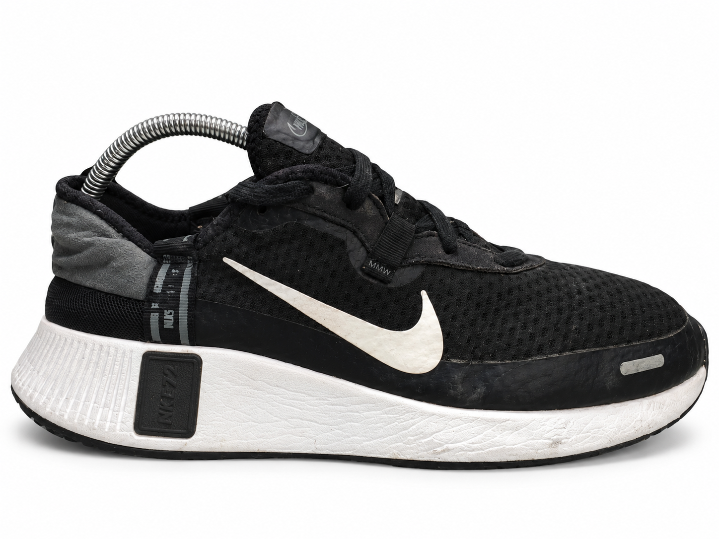 NIKE REPOSTO