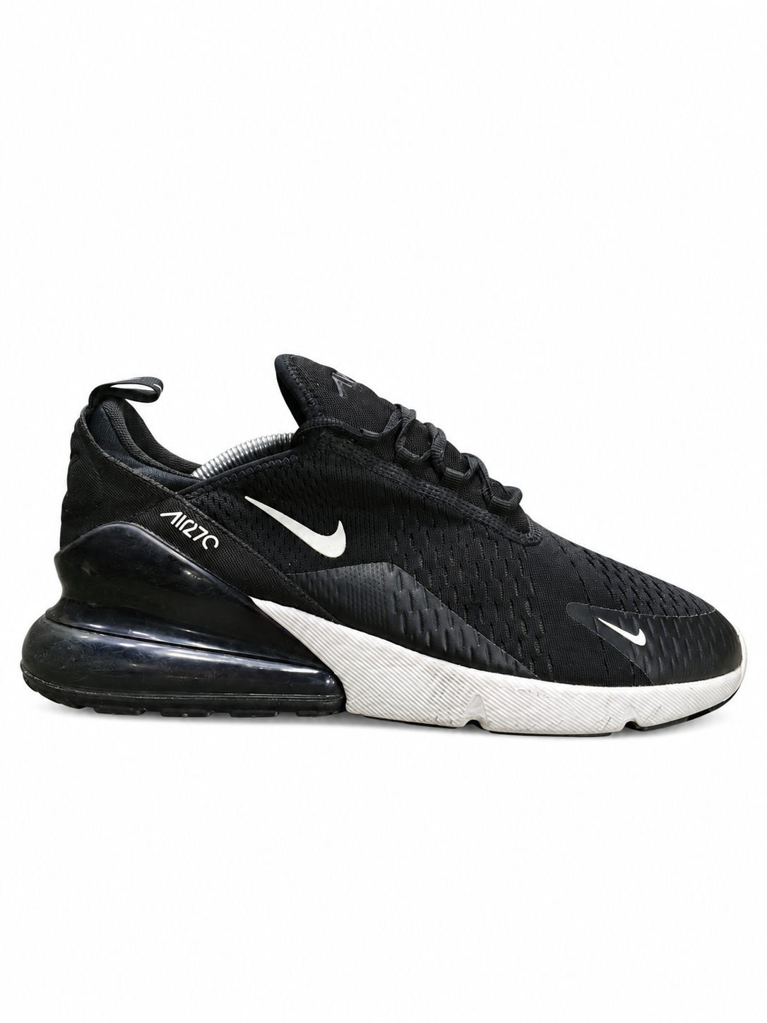 NIKE AIR MAX 270