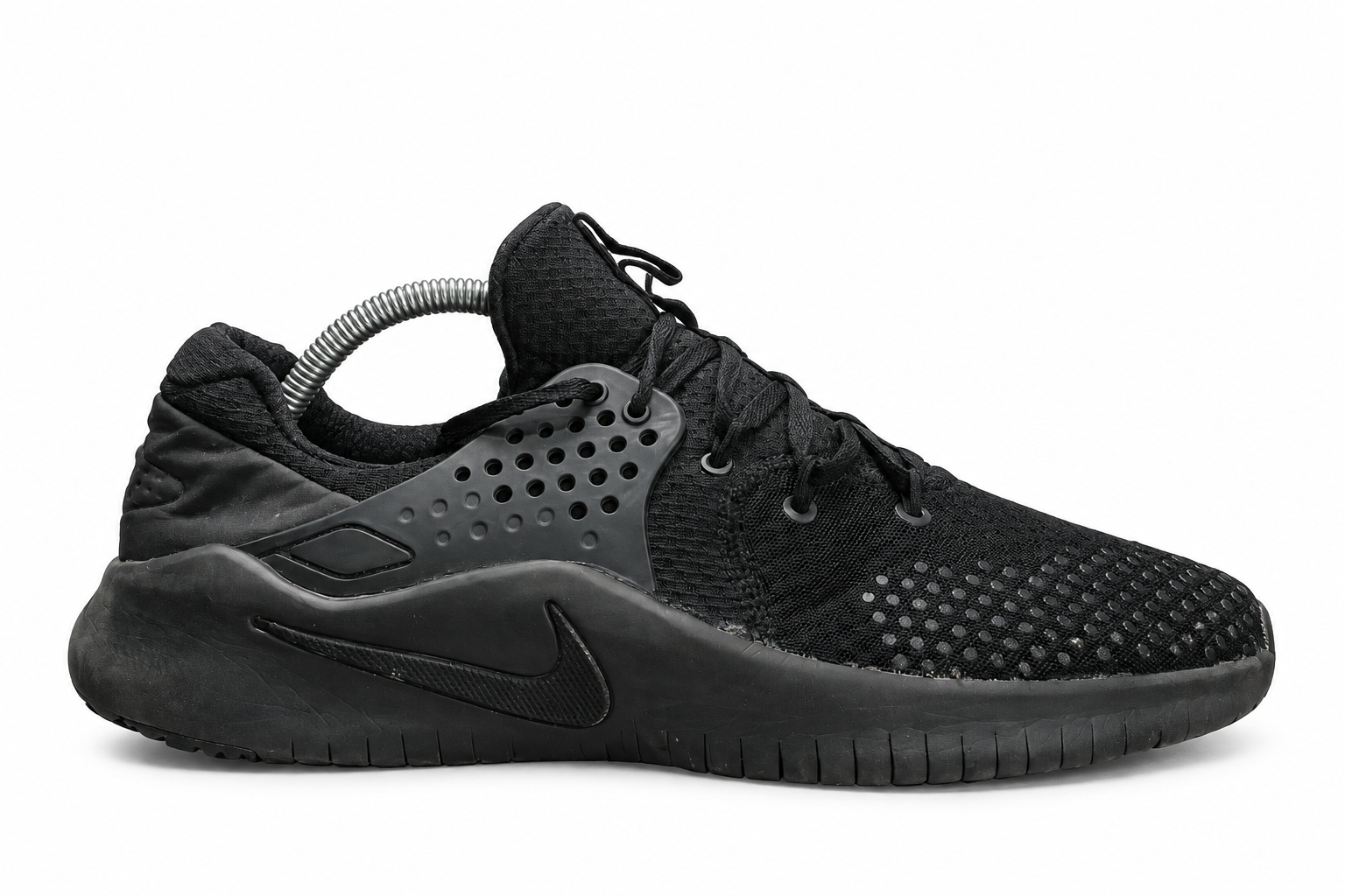 NIKE FREE TR V8