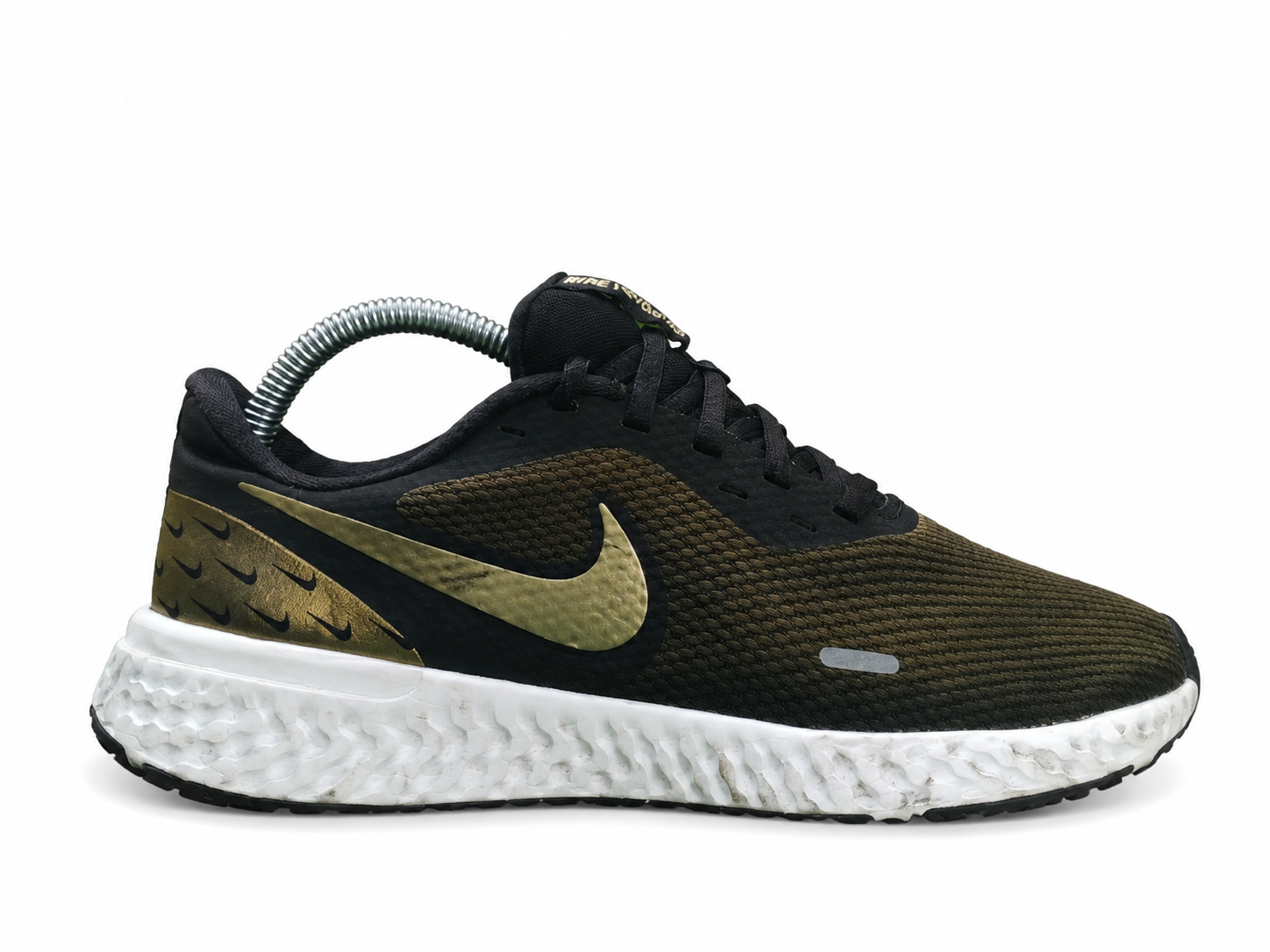 NIKE REVOLUTION 5