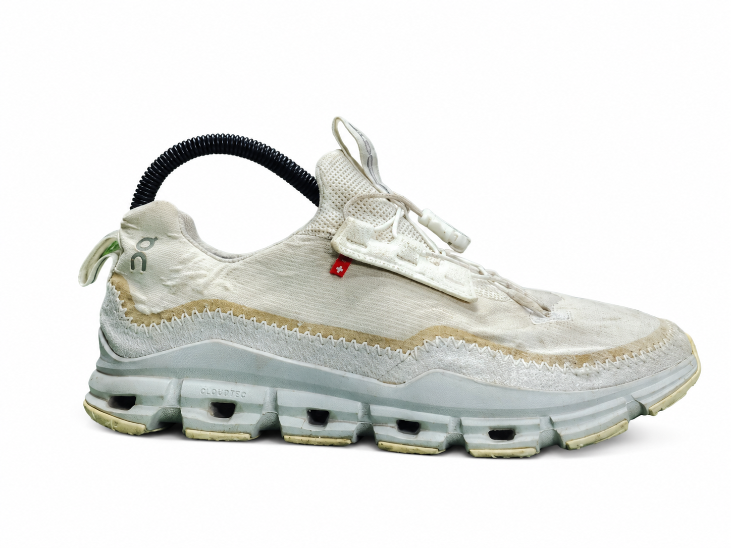 ON CLOUDAWAY SNEAKER