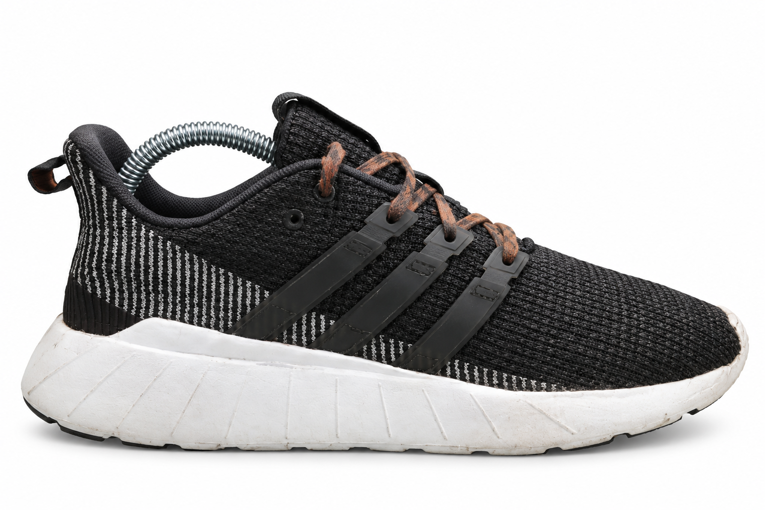 ADIDAS QUESTER FLOW