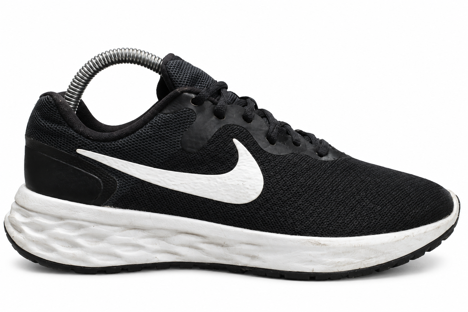 NIKE REVOLUTION 6