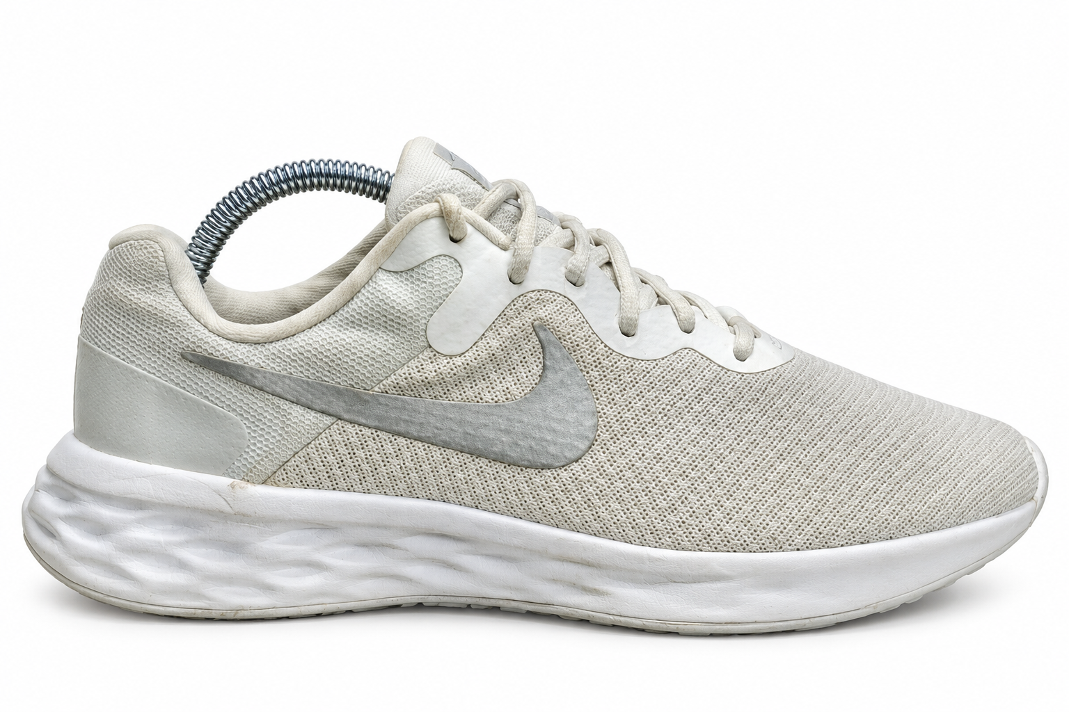 NIKE REVOLUTION 6