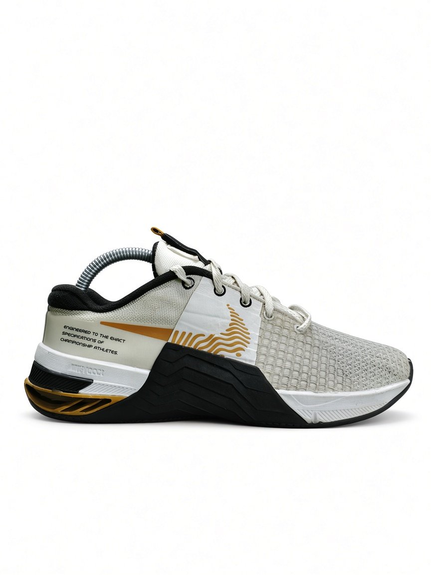 NIKE METCON 8